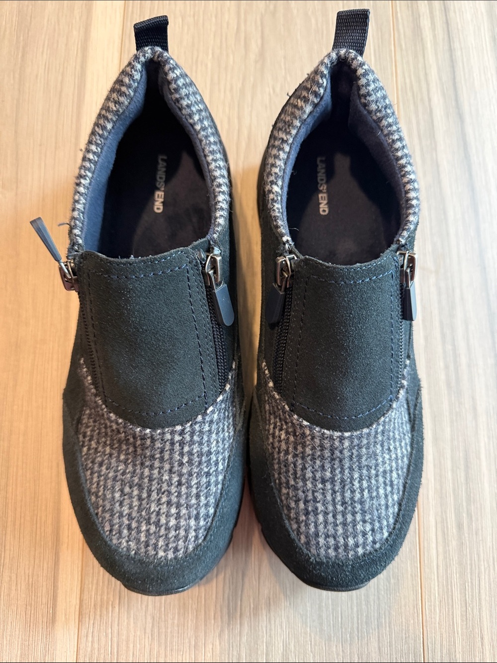 Lands' End Women's All Weather Suede Hiking Sneakers Size 8.5B